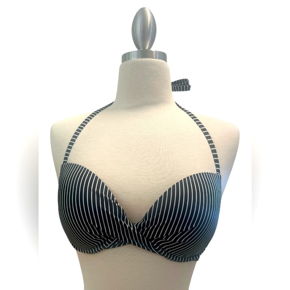 Shade & Shore Black and White Striped Bikini Top - Picture 3 of 6